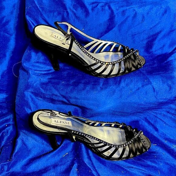 Alfani- Womens Dress Heels w/ Bling - Picture 4 of 7